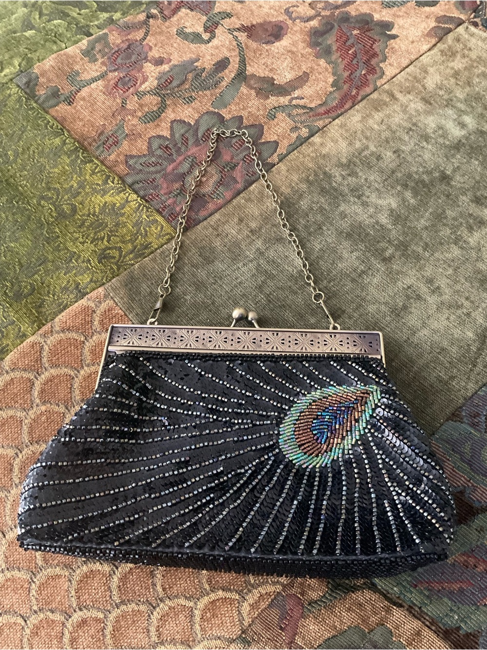 Vintage-Inspired Black Beaded Evening Clutch with Peacock Motif